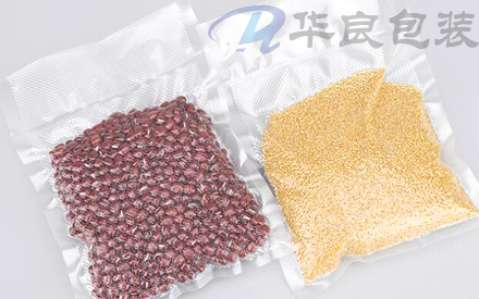  抽真空紋路袋與光面袋有什么區(qū)別？